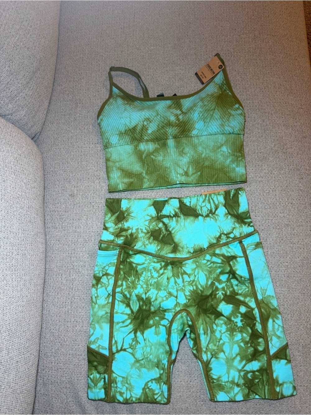 PINK Victoria's Secret Green & Turquoise Tie-Dye Bike Shorts Set